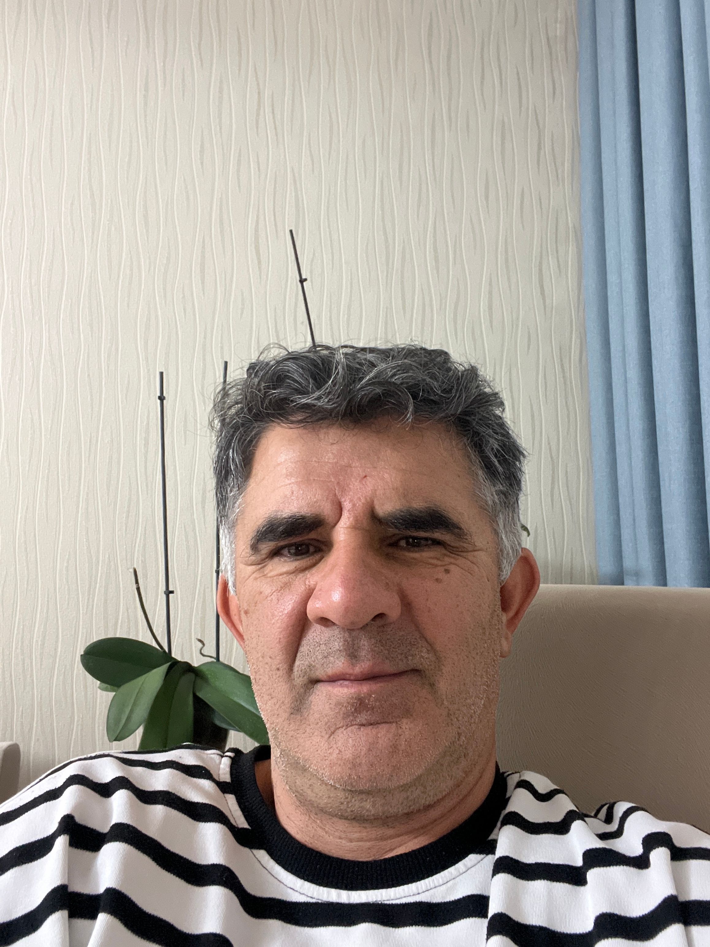 Arıcı Özgür Hastürk, Ankara – profil fotoğrafı