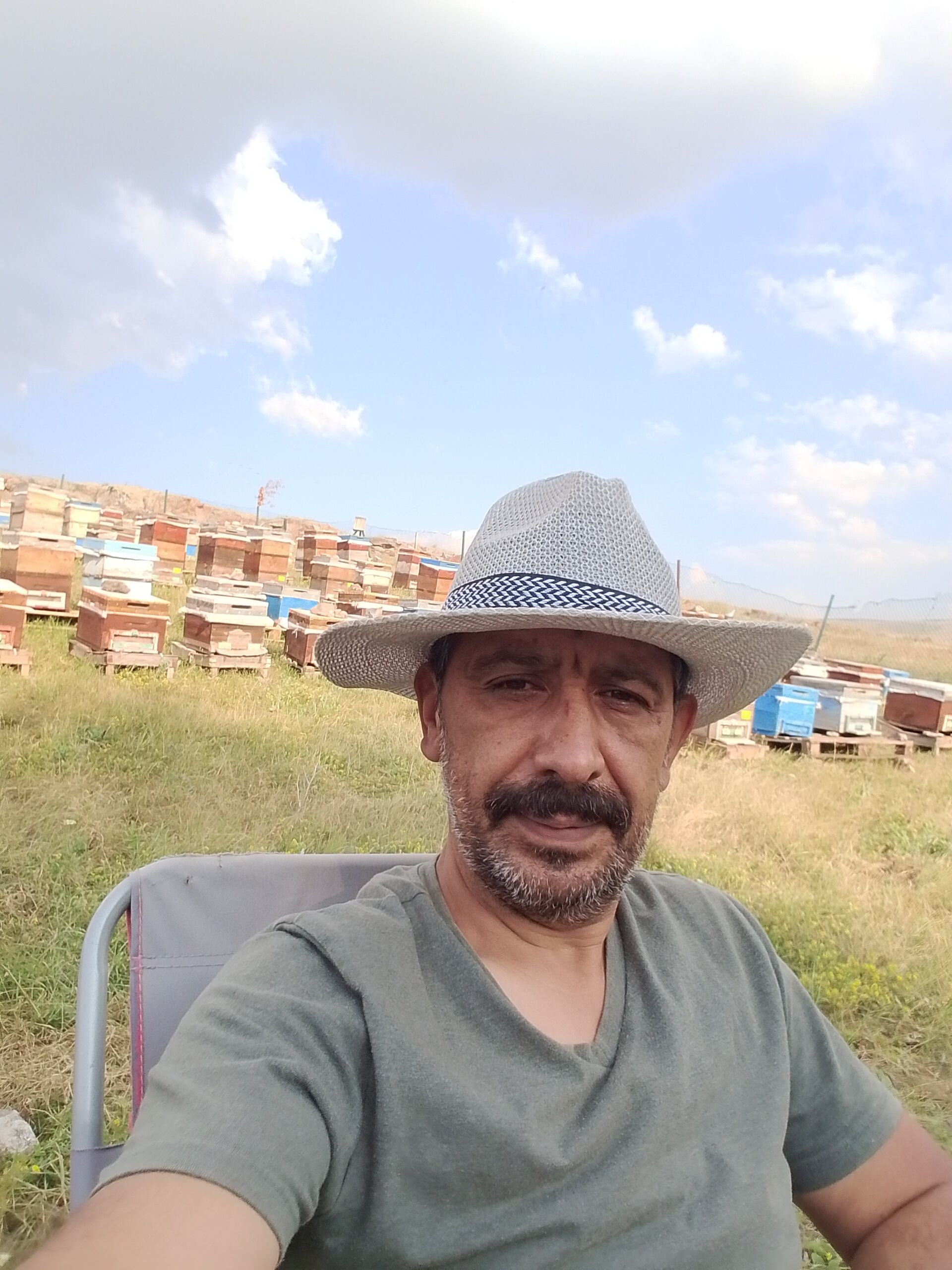 Arıcı Yasin Ateş, Kars – profil fotoğrafı