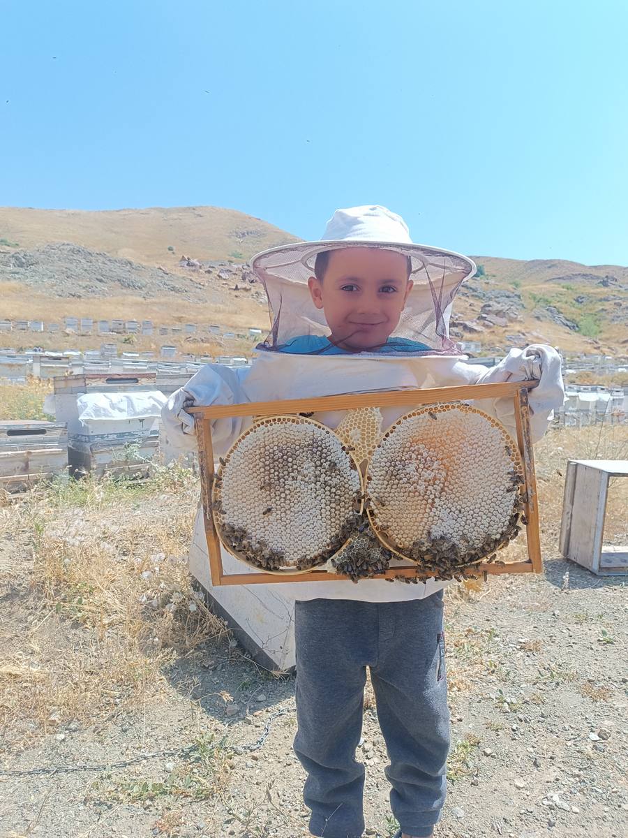 Arıcı Bedrettin Kartal, *** – profil fotoğrafı