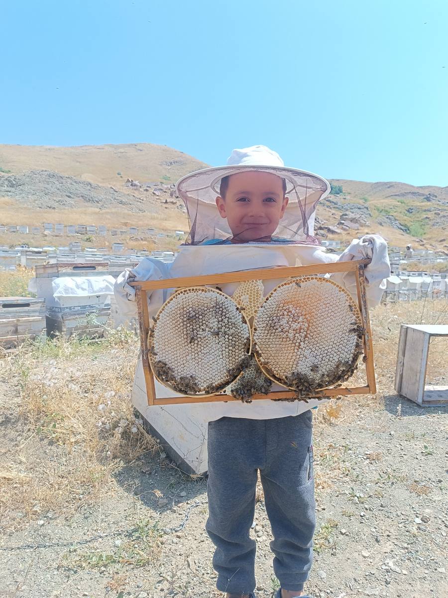 Arıcı Bedrettin Kartal, *** – profil fotoğrafı